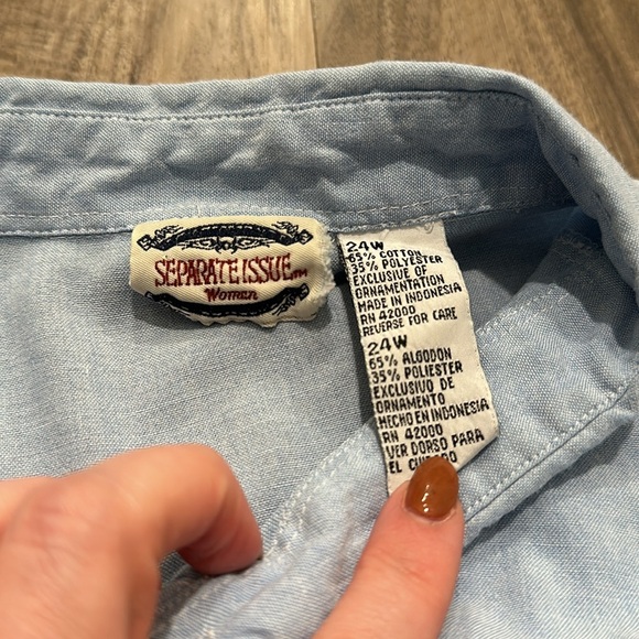 👕 Vintage Separate Issue Embroidered Chambray Shirt - Picture 5 of 6